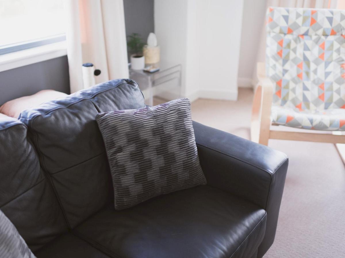 Pass The Keys Lovely 2-Bed Flat Glasgow Harbour Free Parking Exteriör bild